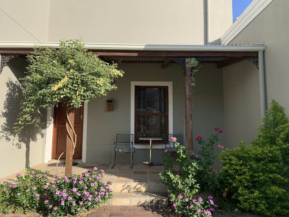 La Gratitude Guest House 1/29