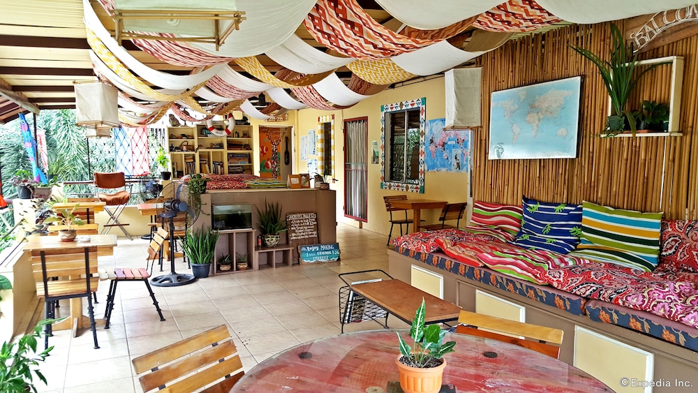 Gabby Apos S Bed And Breakfast 30/50