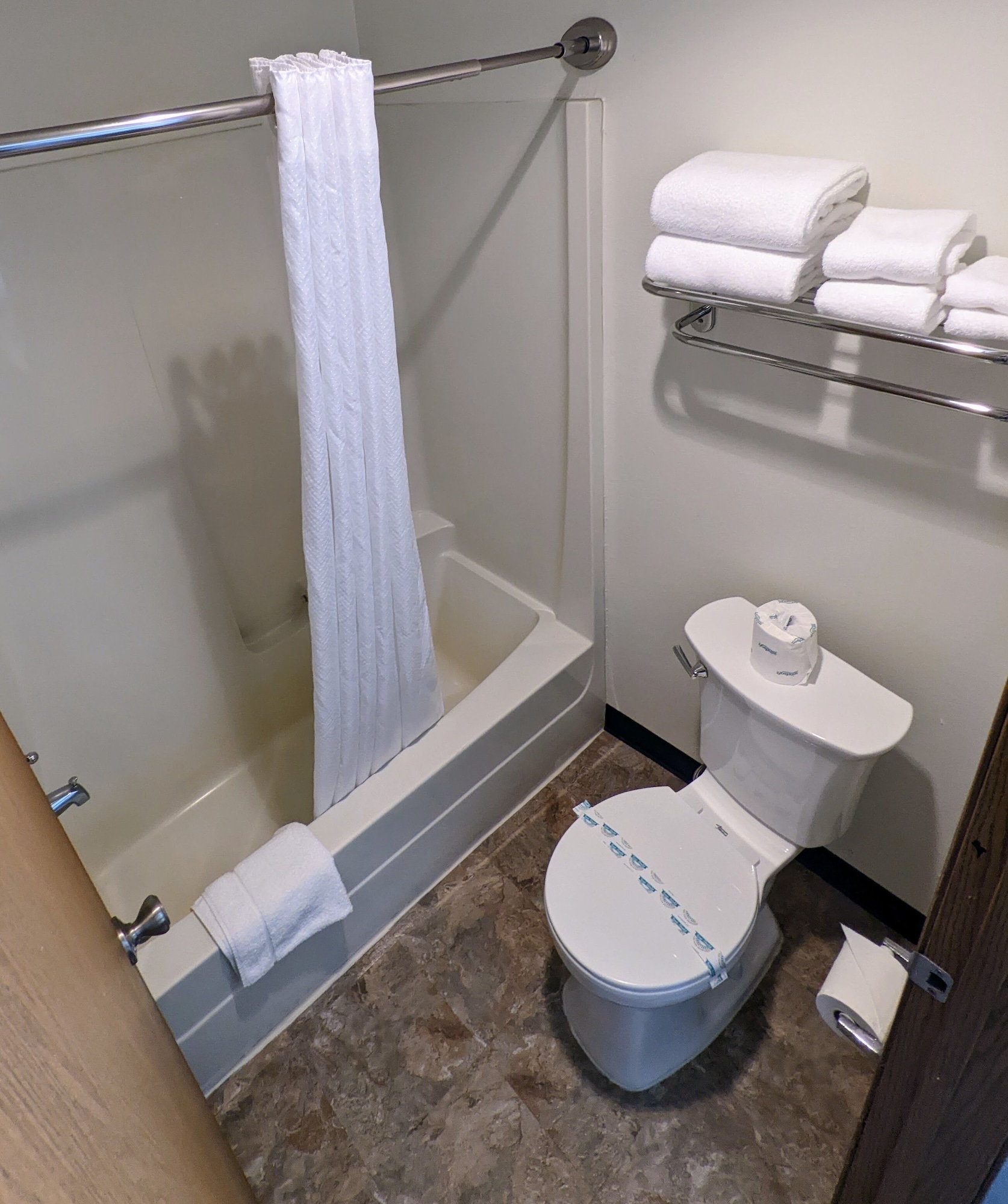 غرفة قياسية بسريرين كوين، Fairground Inn Monroe WA 9/10