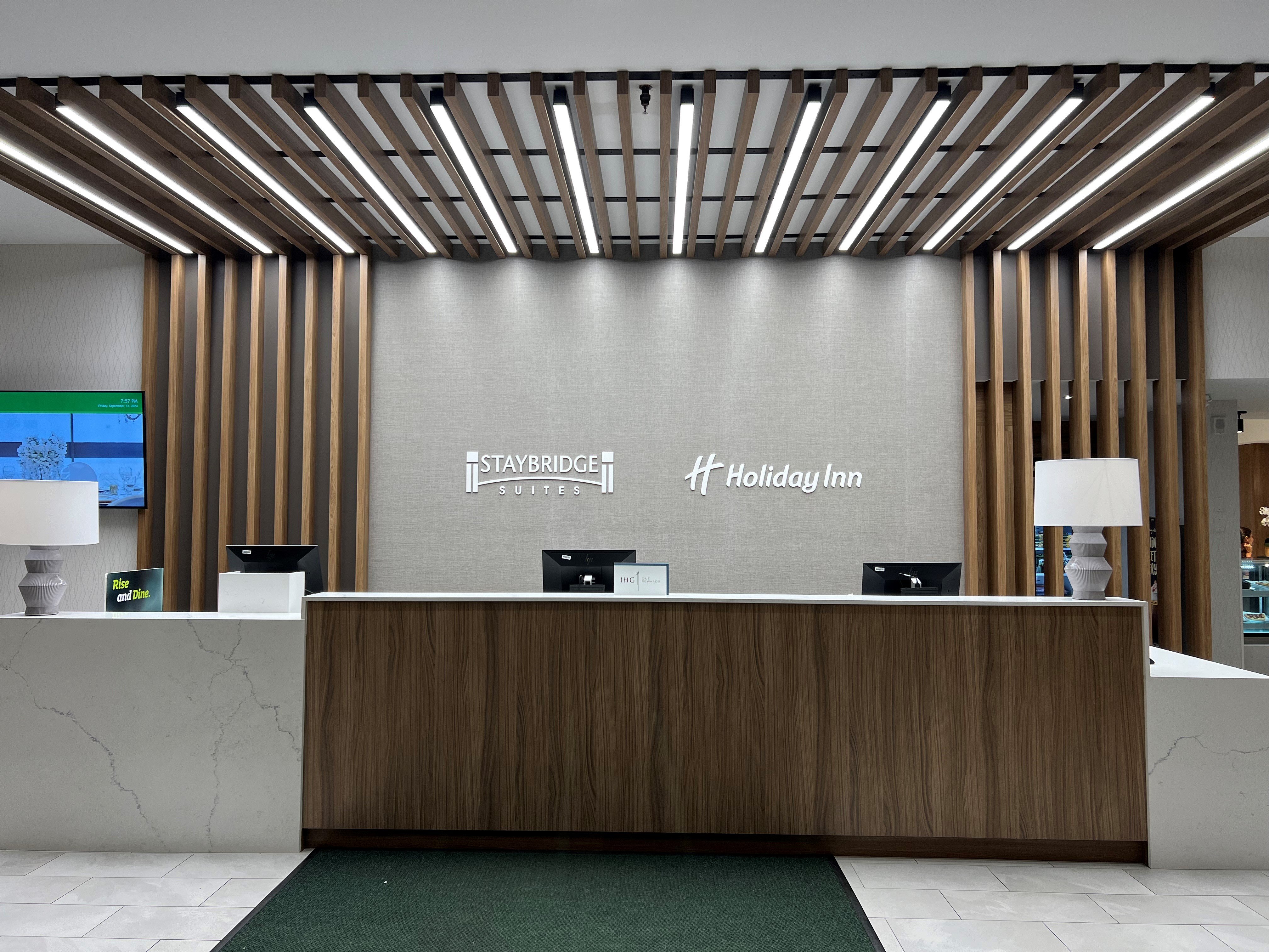 Holiday Inn Hotel Suites St Catharines Conference Ctr 14/81