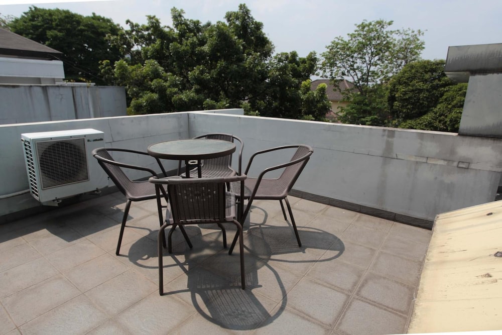 Legreen Suite Tebet 15/26