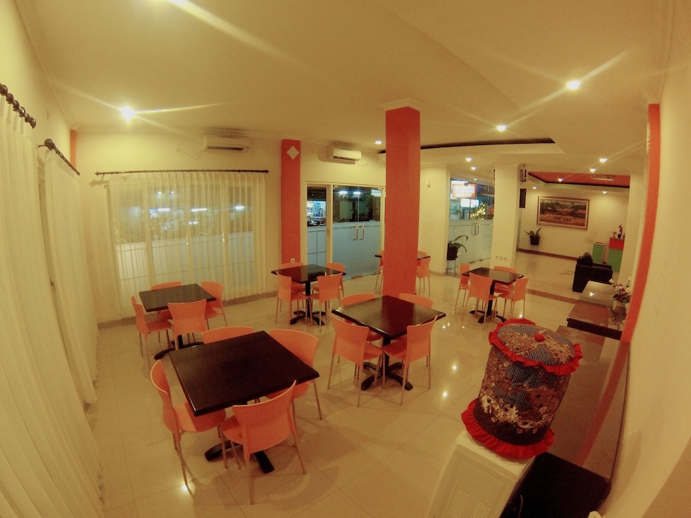 The Kanjeng Hotel Kuta 32/36