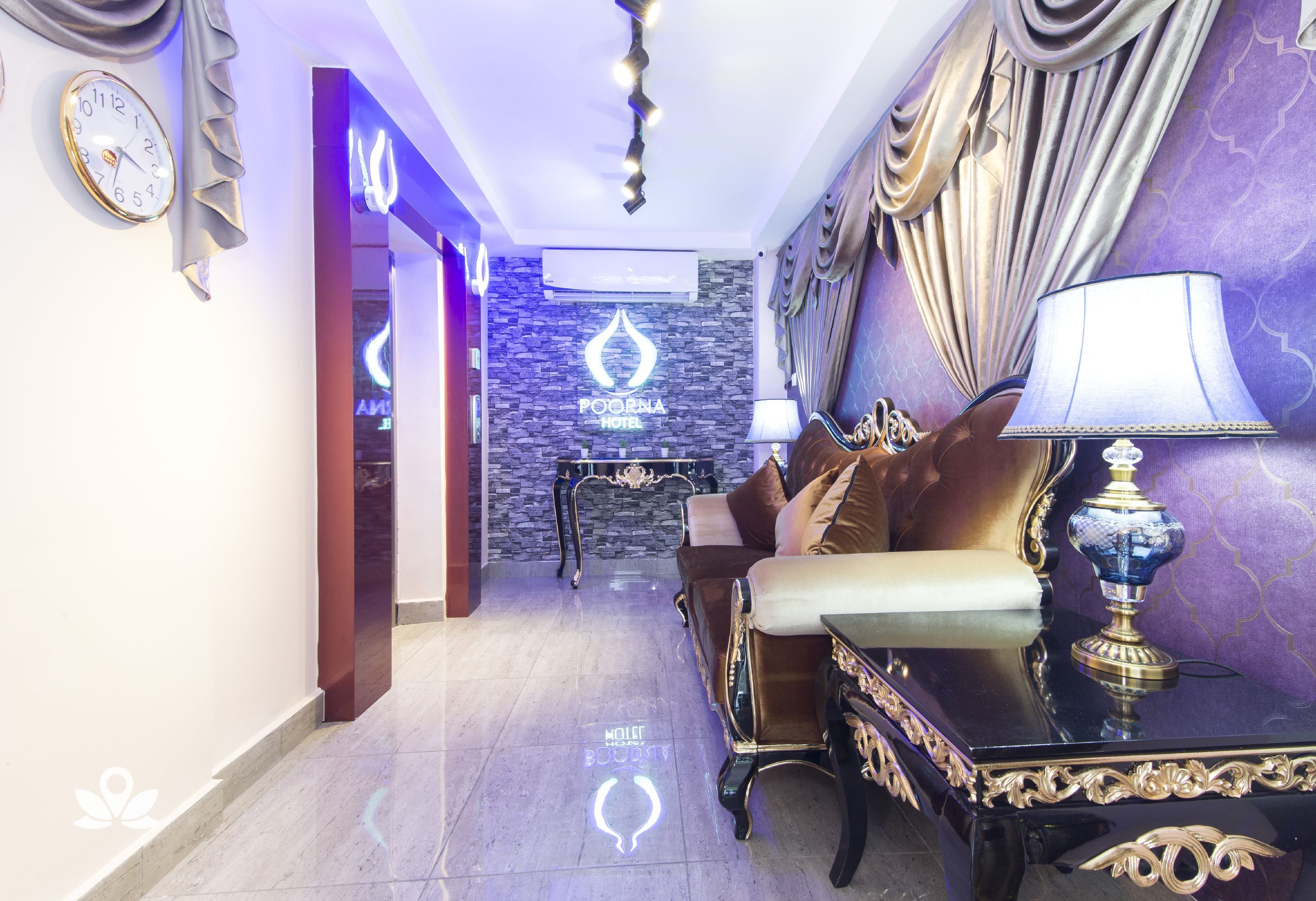 Zen Rooms Poorna Hotel 36/50