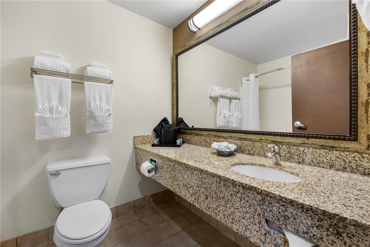 Best Western Woodburn 44/46