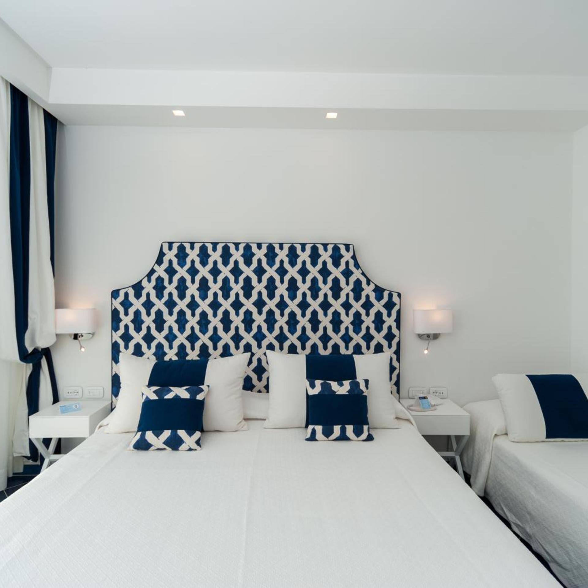 Deluxe, Triple, Sea View