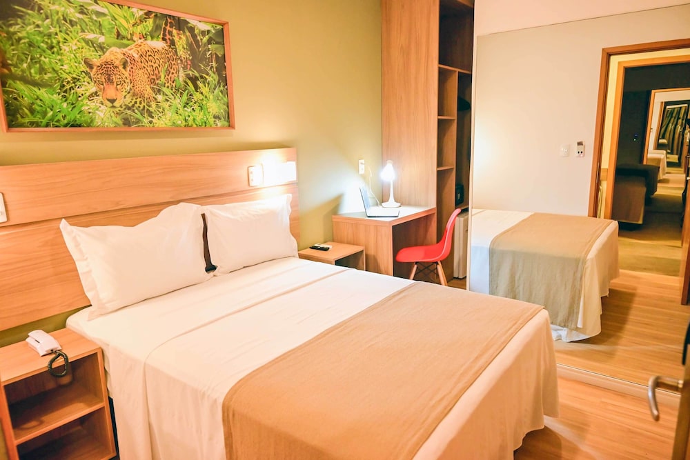 Bristol Marambaia Hotel 18/40
