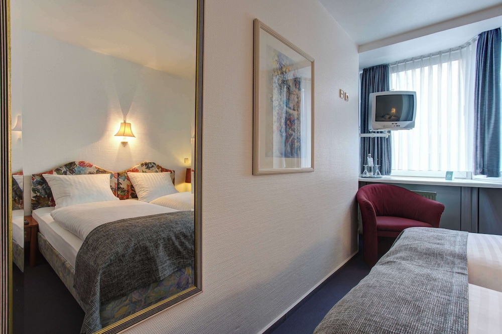 Centro Hotel Arde Koln 18/50