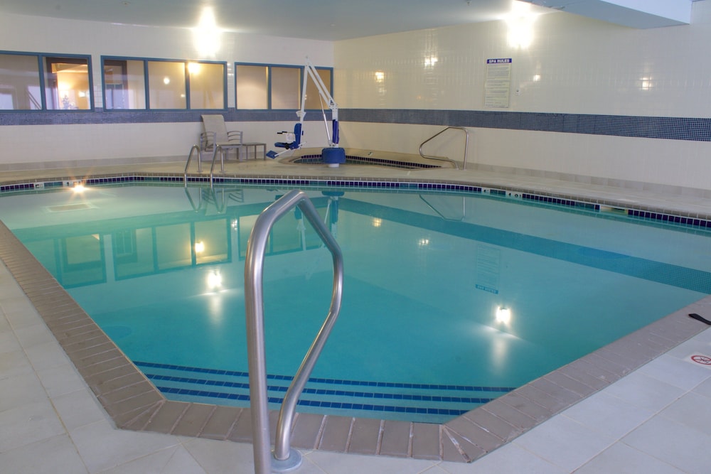 swimming pool spa