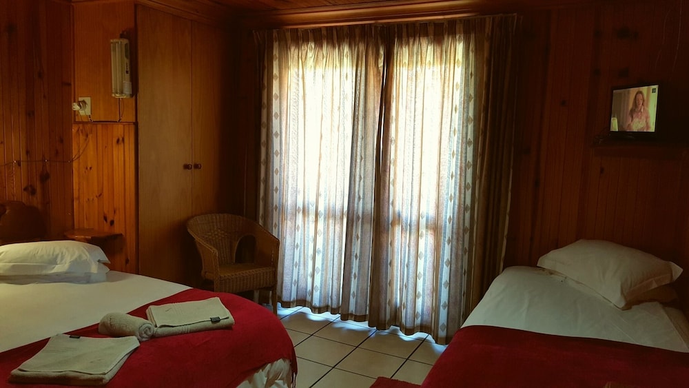 Lakeside Knysna Accomodation 19/42