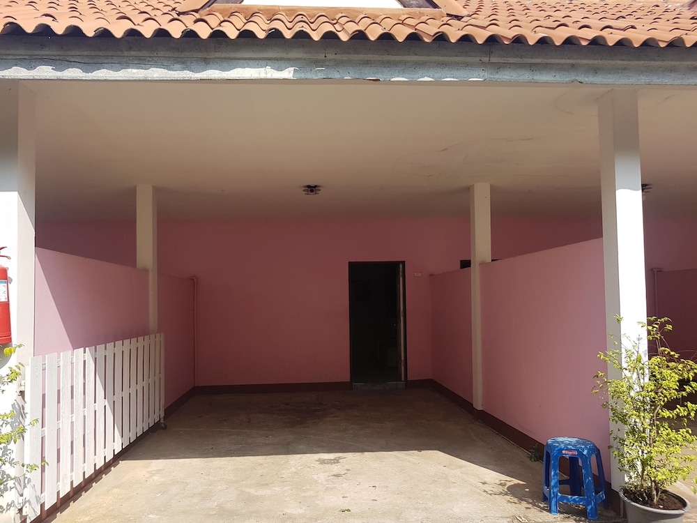 Wanjai Resort 1/14