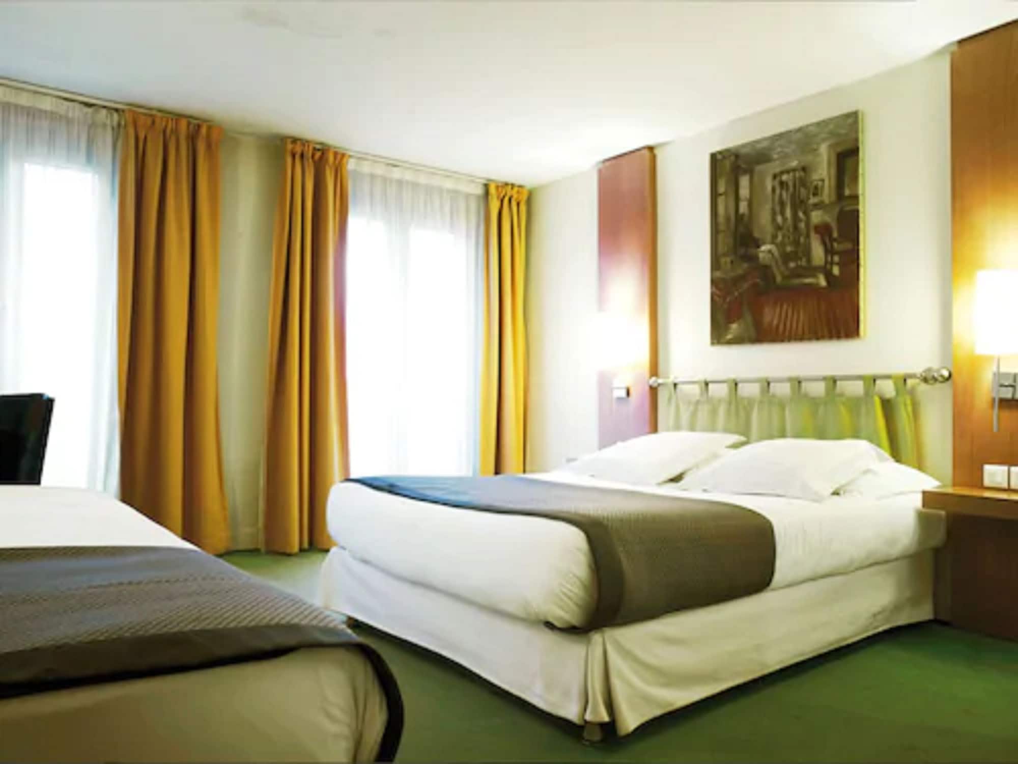 Superior, Triple, 3 Beds, New Hotel Opera 7/10
