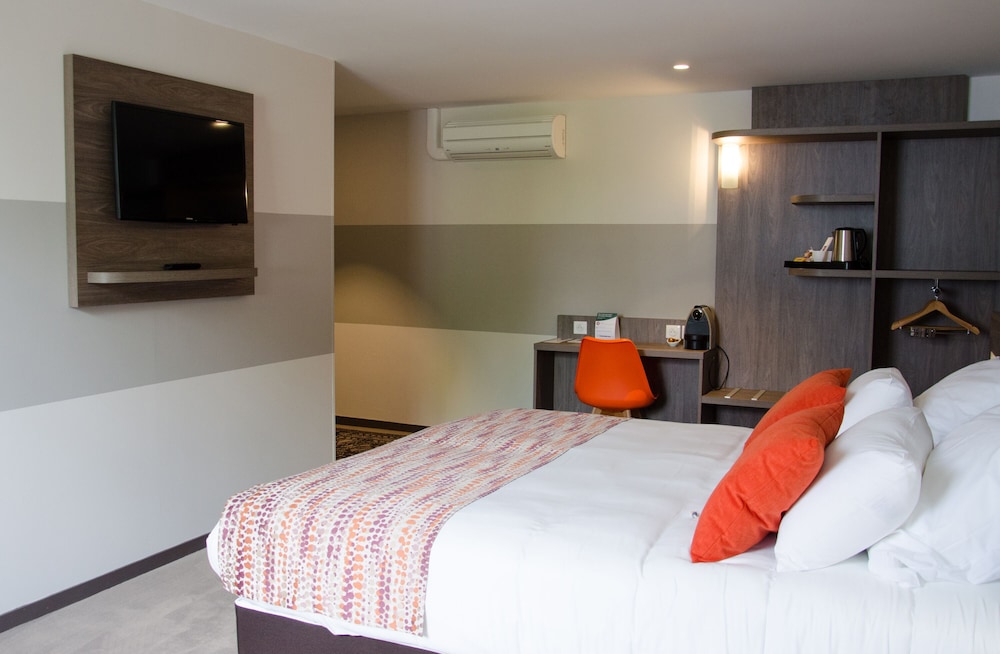 Superior, King Bed, Best Western Portes d Aquitaine Agen Sud 4/9