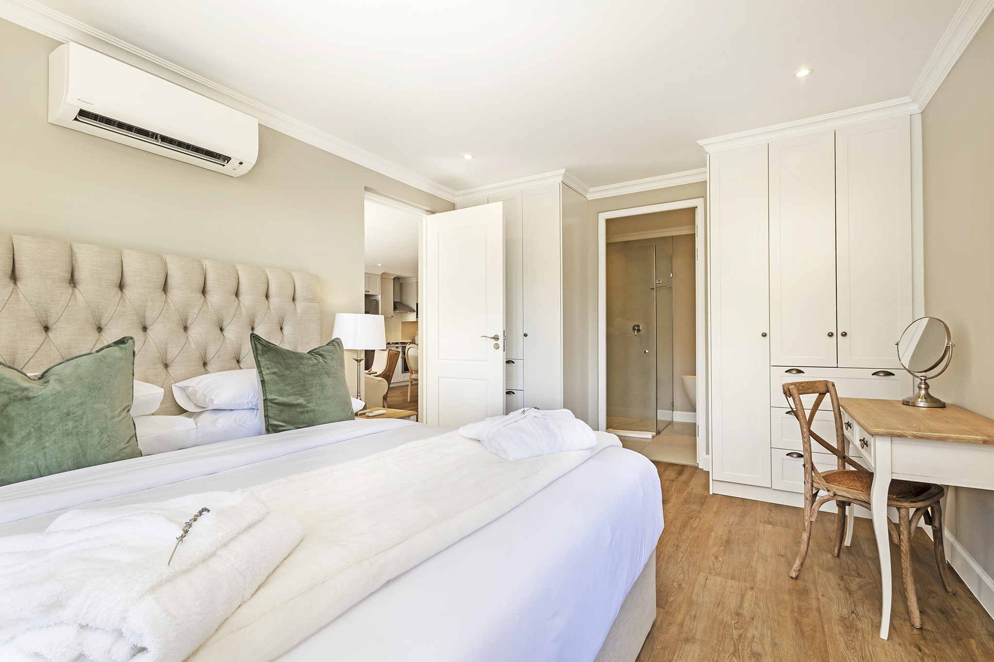 2 Bedrooms, River, Villa، L Ermitage Franschhoek Chateau Villas 2/7