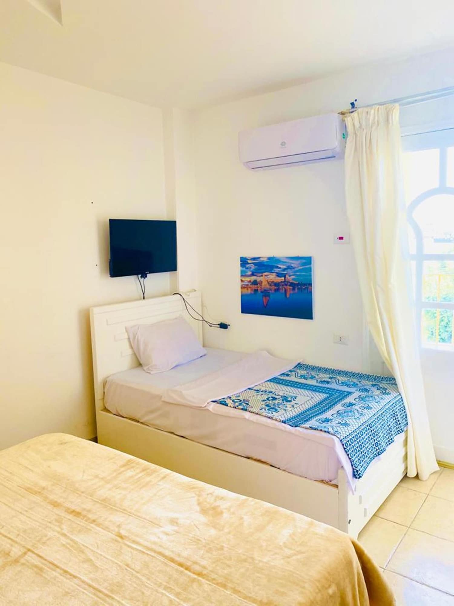 1 BEDROOM, DOUBLE OR TWIN BED, RIVER VIEW