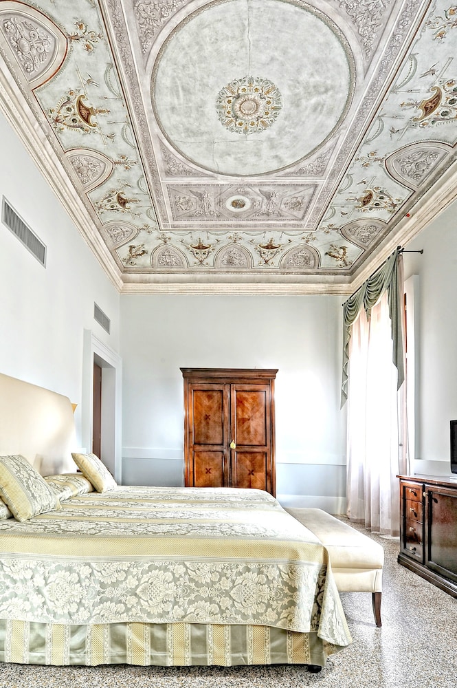 Palazzo Vitturi Hotel 3/67