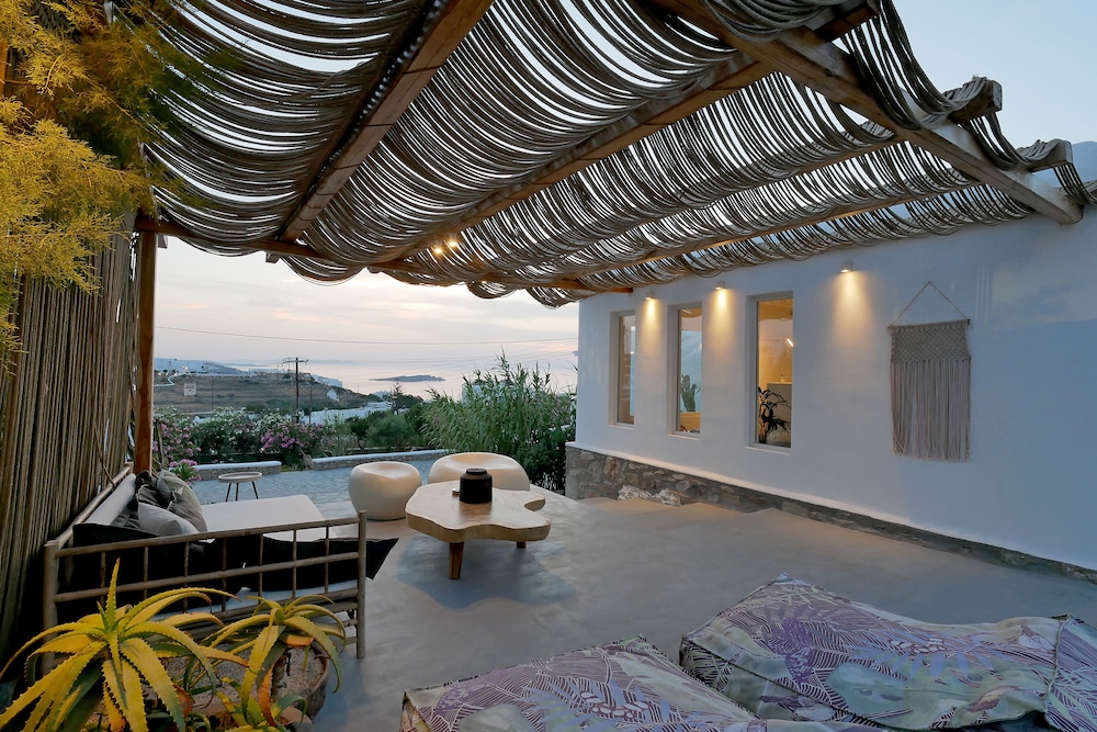 Ostraco Suites 50/75