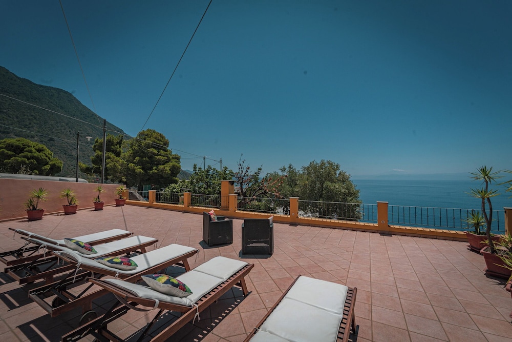 Residence Hotel Al Belvedere Salina 48/78