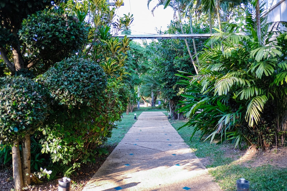 Bandu Resort 6/33