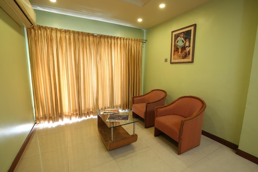 Hotel Kohinoor Square 30/37