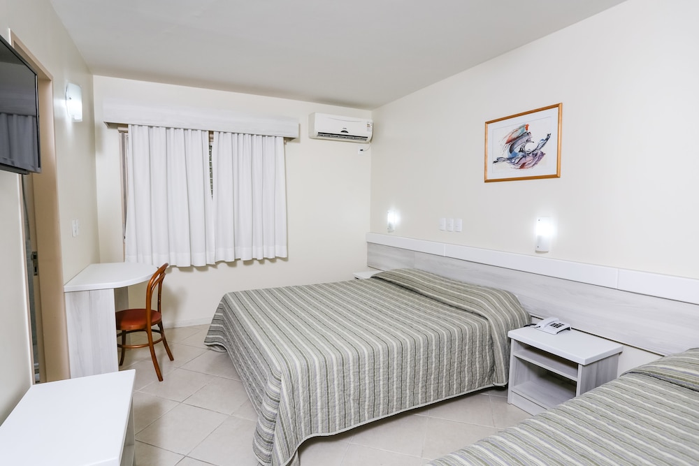 Hotel Suarez Executive 13/69