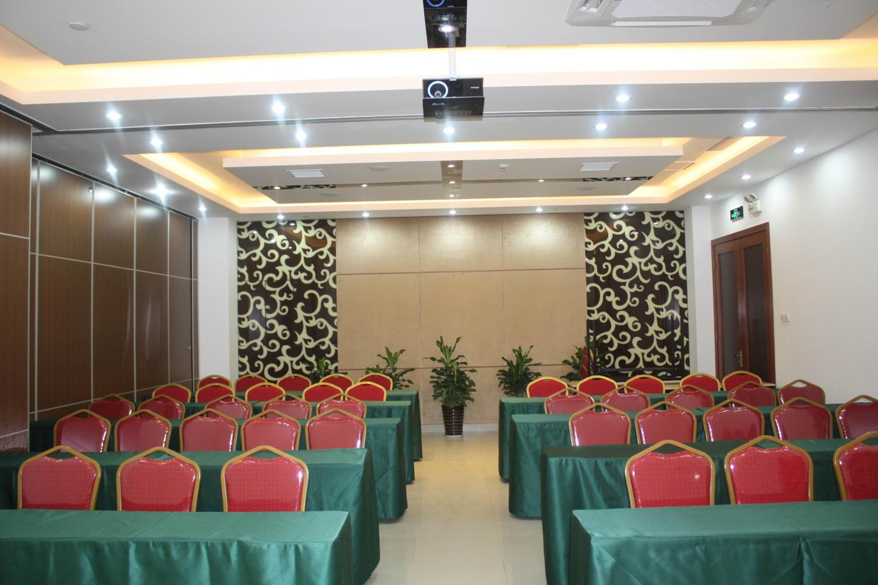 Motel 268 (Xiamen Railway Station) 51/59