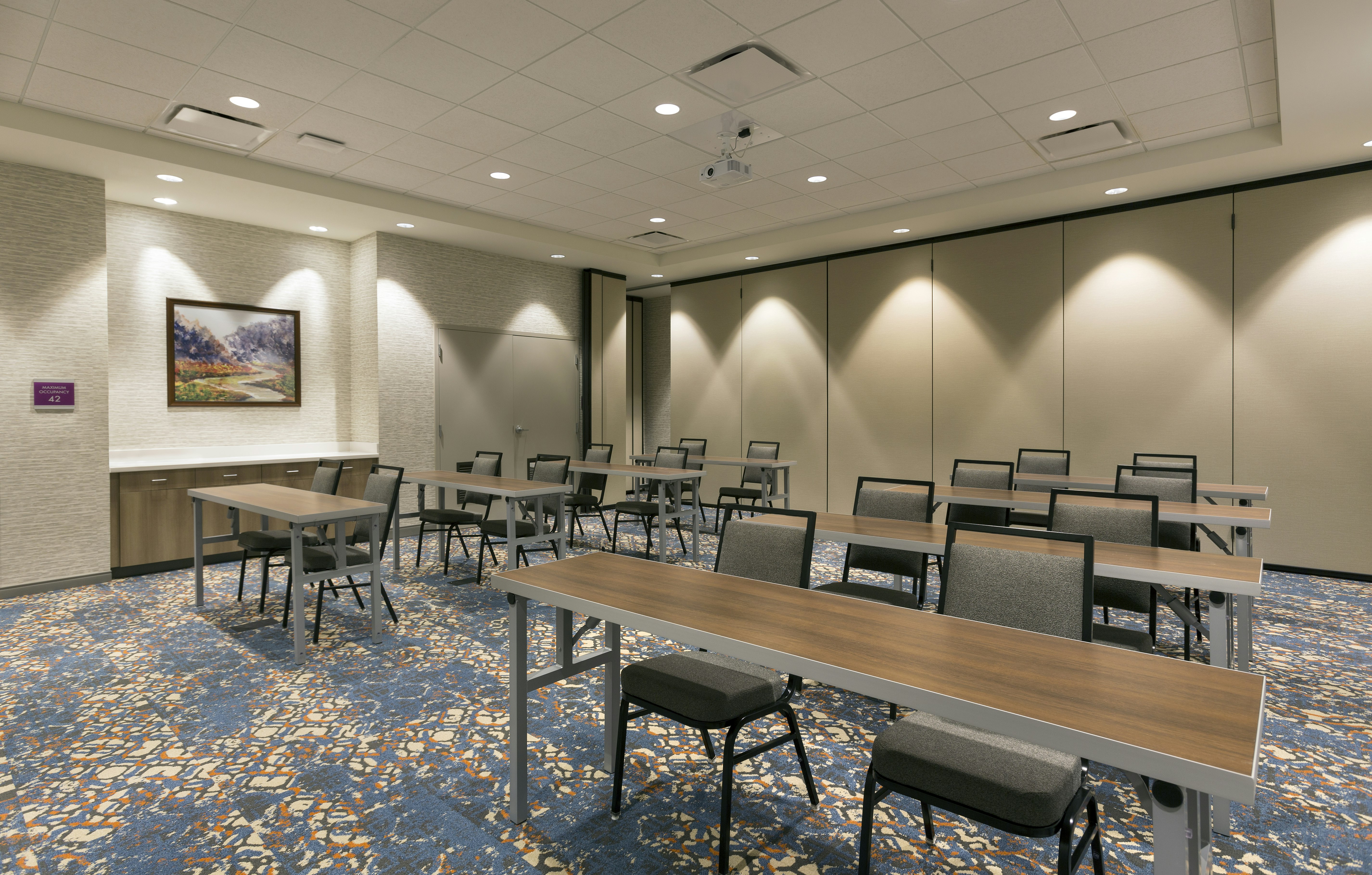 Home2 Suites by Hilton Charlotte Belmont 15/17