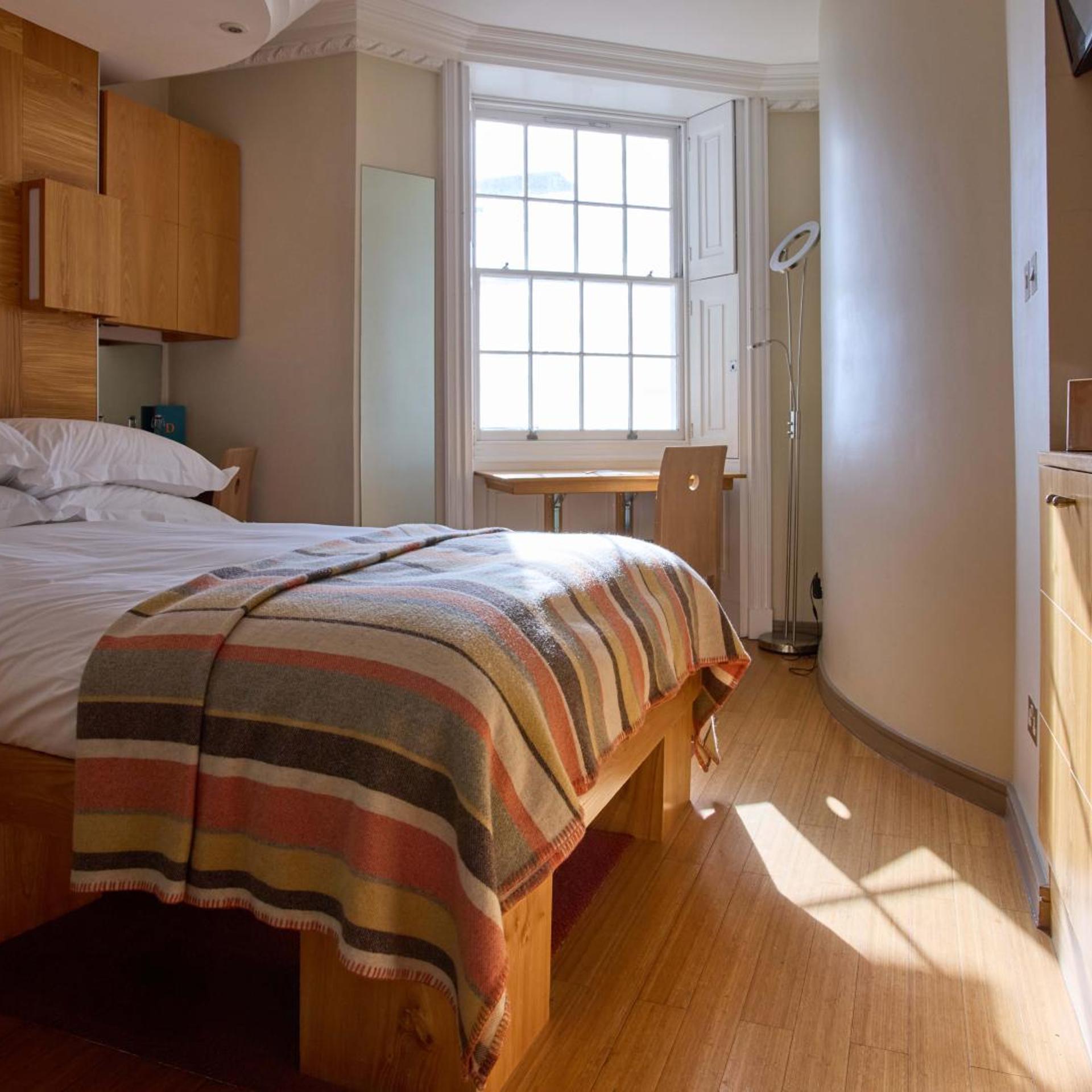 ROOM, DOUBLE BED, SEA VIEW