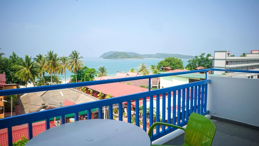 Royal Agate Beach Resort 54/64