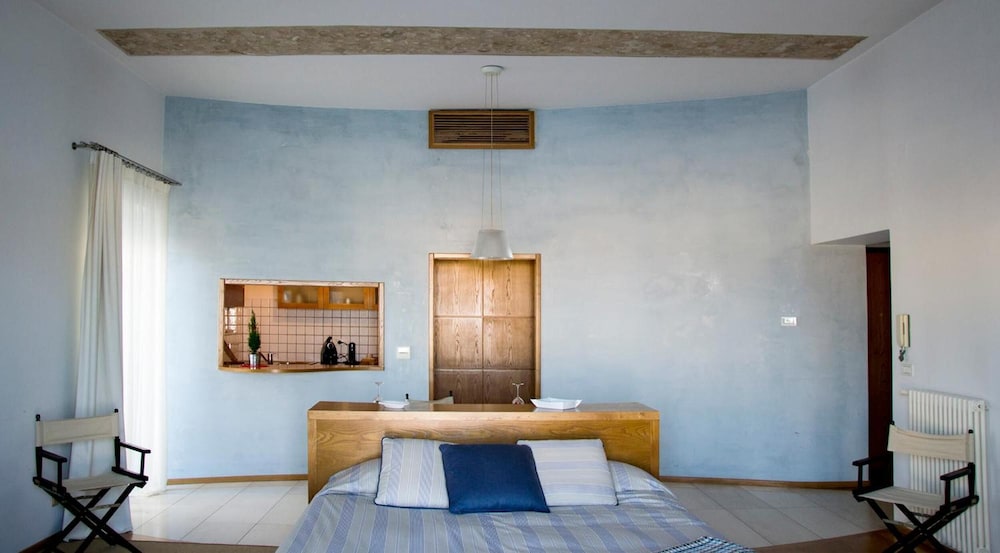 Suite Home Trani 19/50