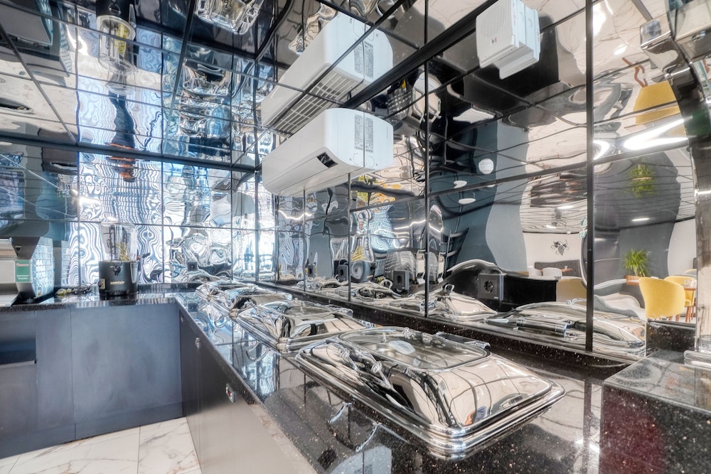 Ibos Hotels Izmir 36/64