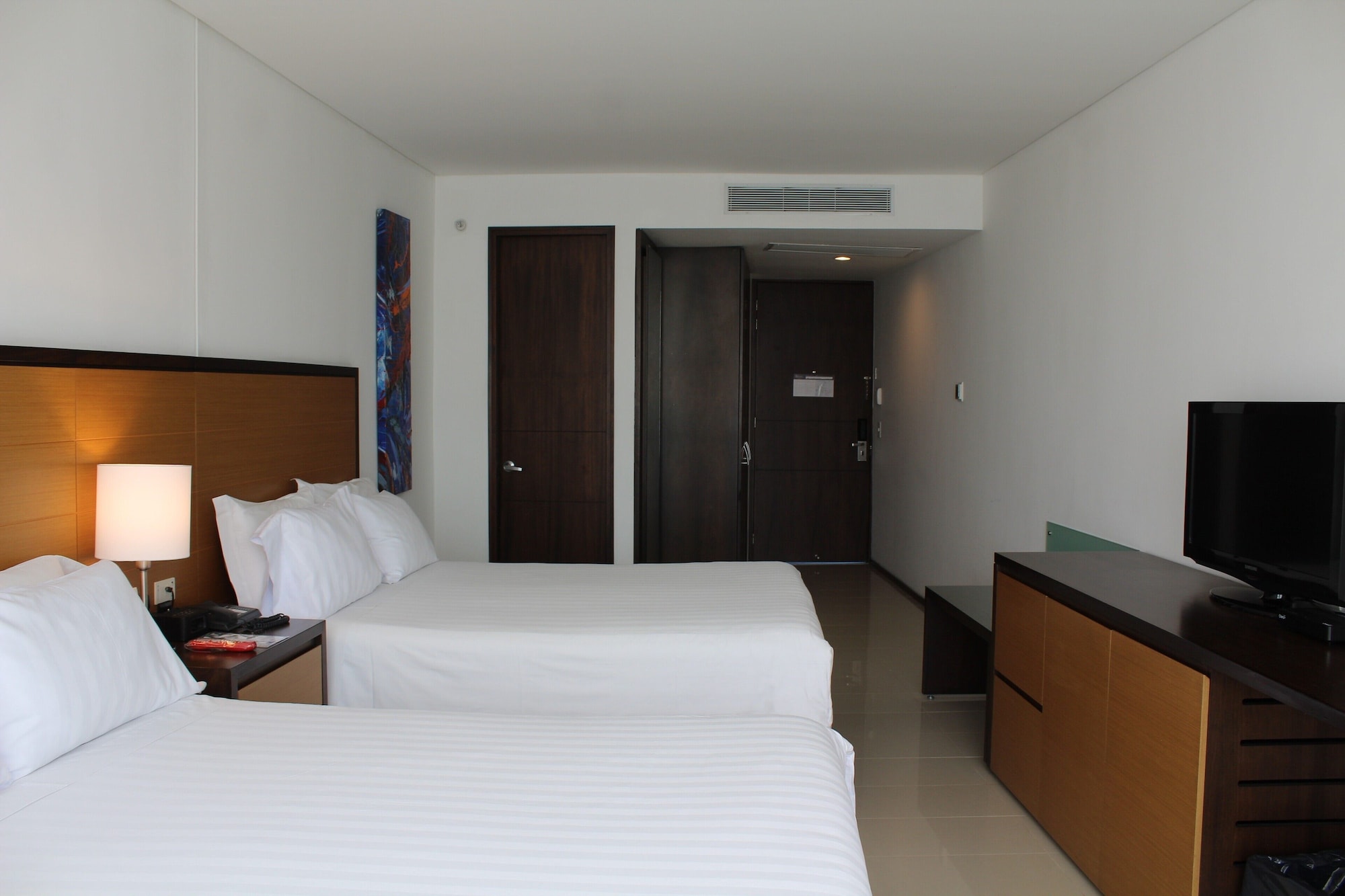 SUPERIOR, TWIN BEDS