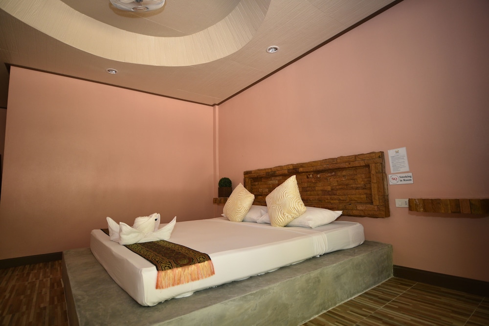 Haad Khuad Resort 6/50