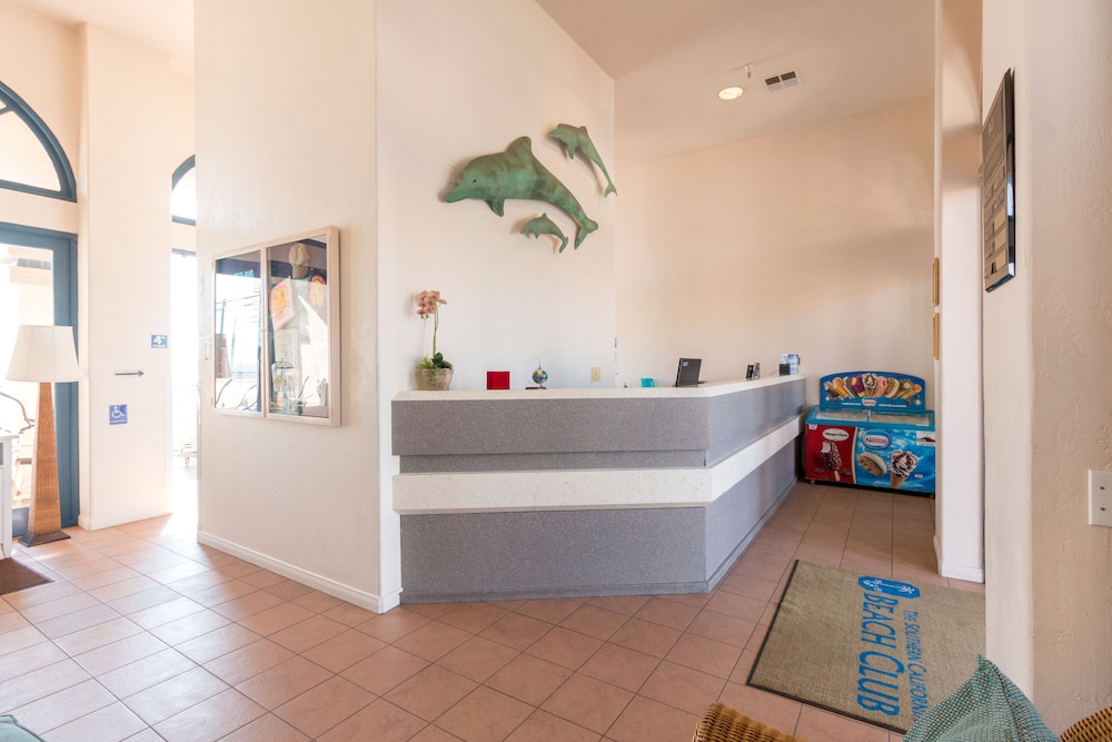 Southern California Beach Club 13/73