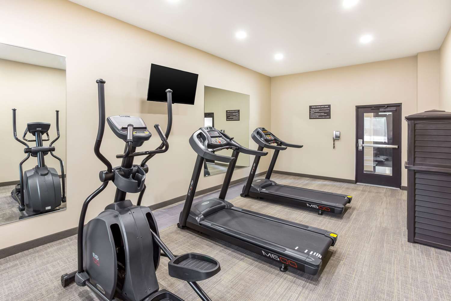 Sleep Inn Logan Ohio-Hocking Hills 15/22