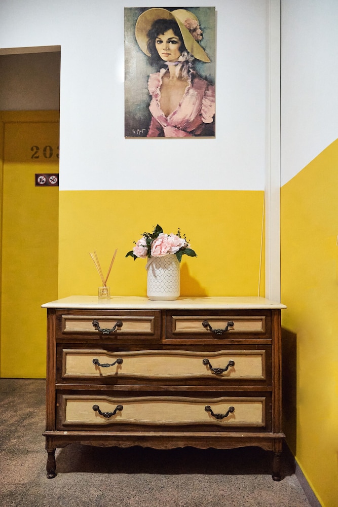 Loft Hostal 4/50