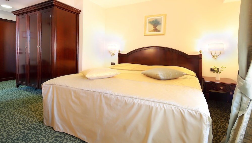 Arbiana Heritage Hotel 16/78