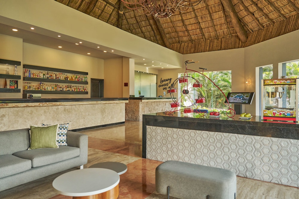 Family Selection At Grand Palladium Vallarta Resort Spa All Inclusive 3/50