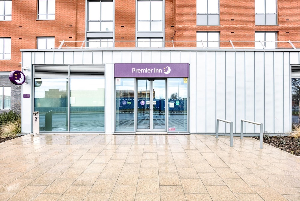 Premier Inn Wokingham Town Centre 29/31