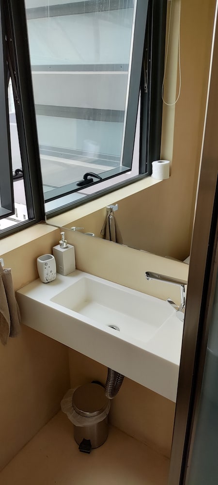 Athina Art Apartments 41/43