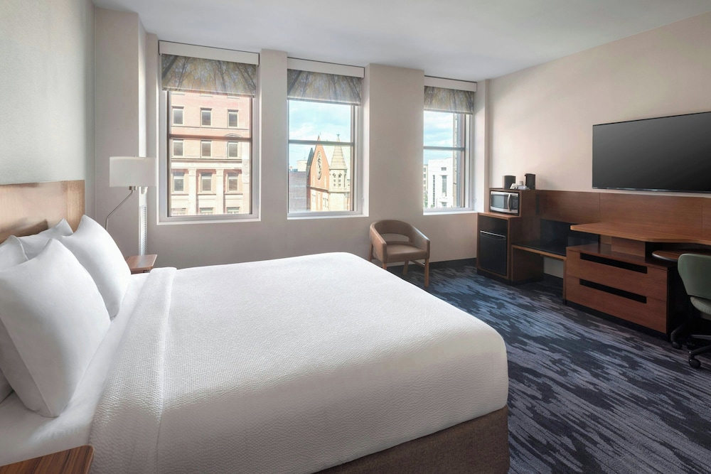 Room at Fairfield Inn Suites By Marriott Albany Downtown, ALBANY - NY