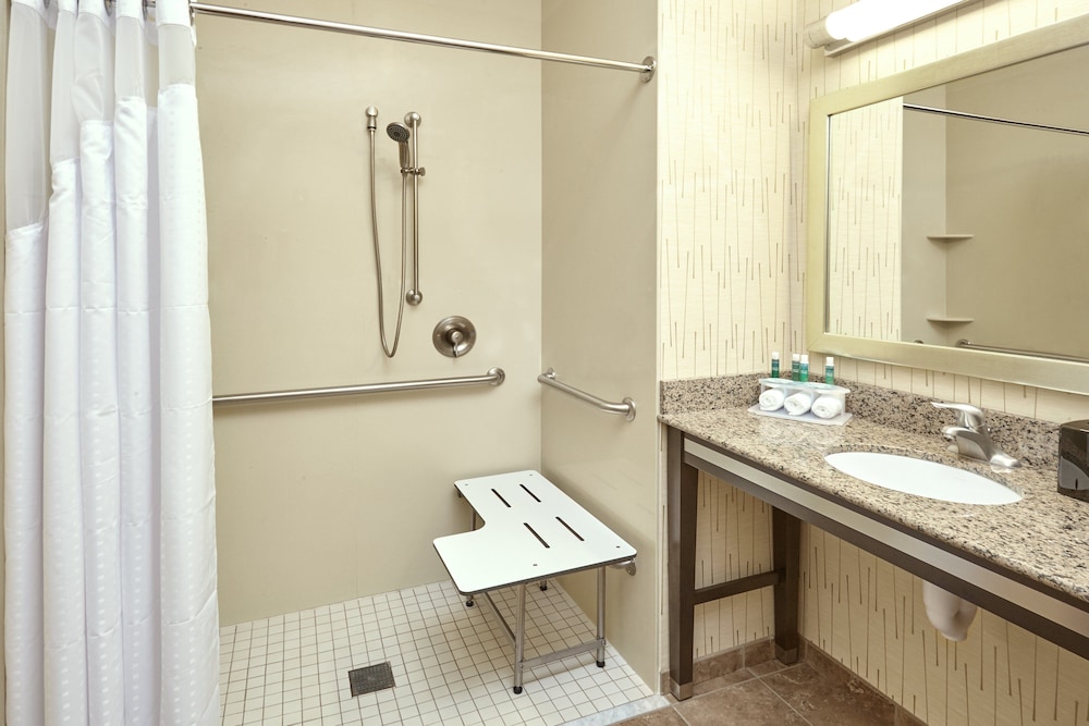Holiday Inn Express Hotel And Suites Columbia Univ Area Hwy 63 20/63