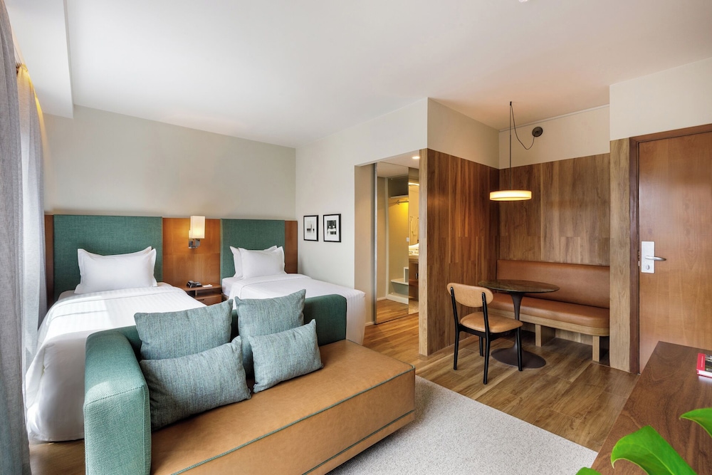PREMIUM, TWIN BEDS