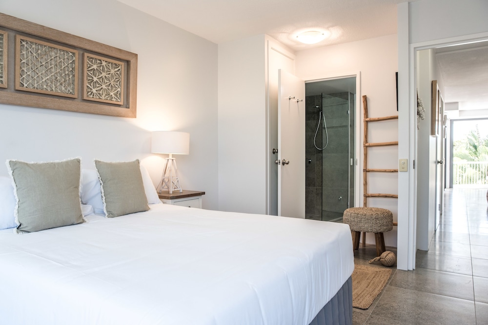 Noosa Pacific Riverfront Resort 12/50