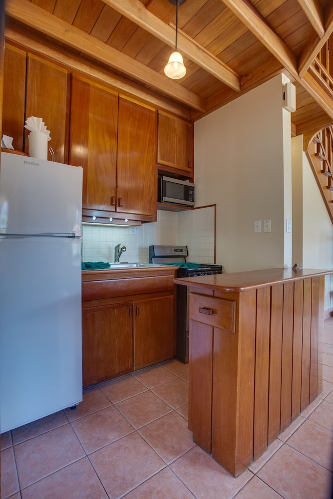 Belizean Shores Resort 4/50