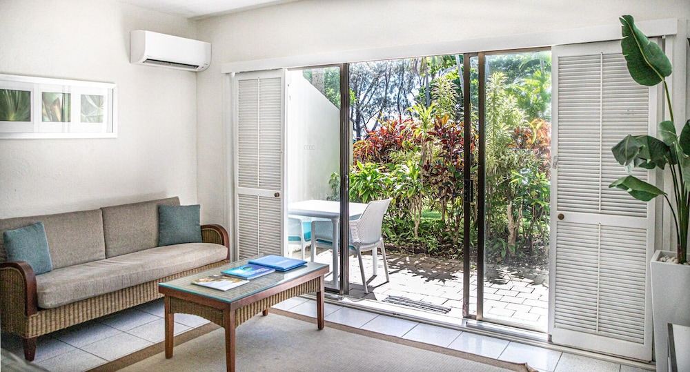 Latitude 16 Port Douglas Beachfront Terrace 30/50