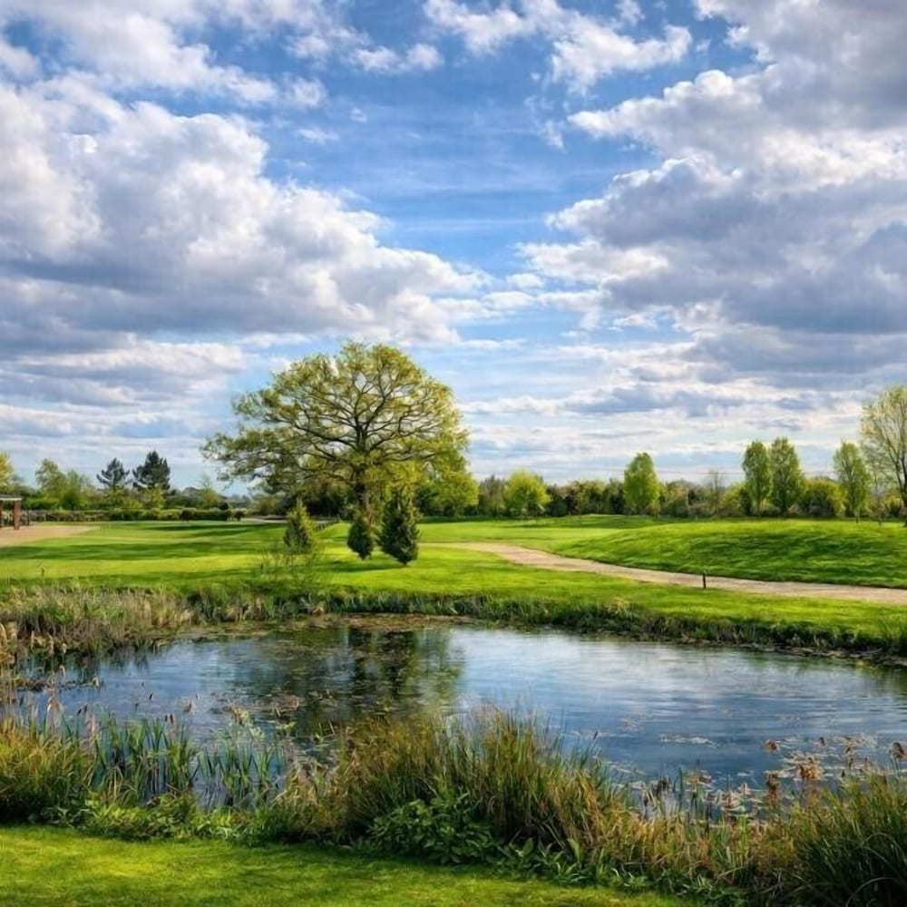 Silverstone Golf Club & Hotel 35/43