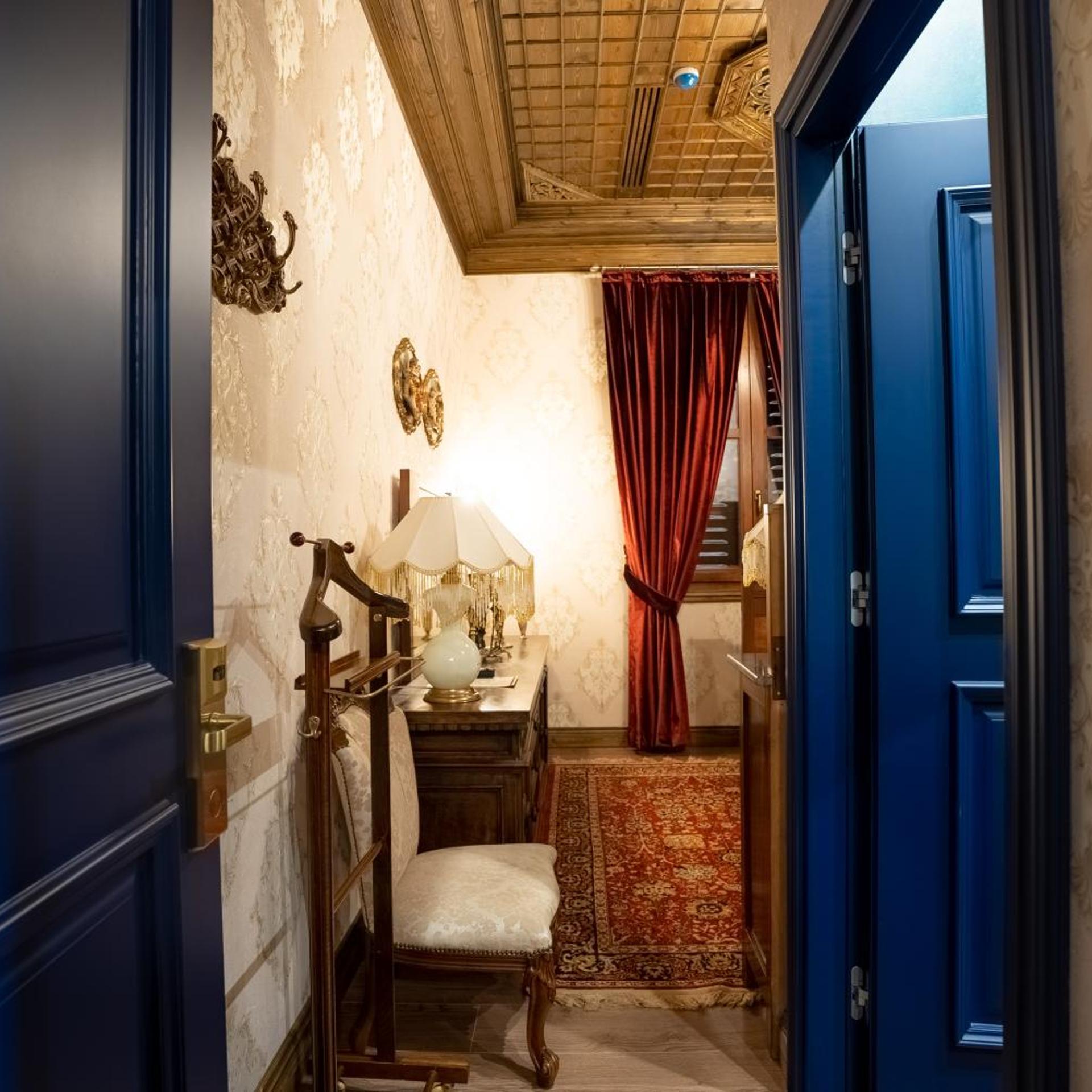Castle Boutique Hotel 49/63