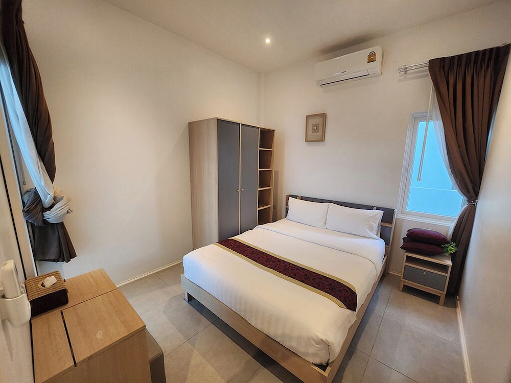 Jira Pool Villa 27/67