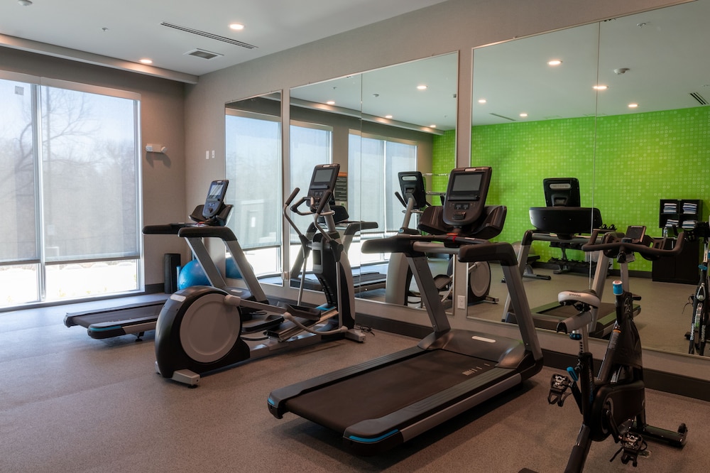La Quinta Inn Suites By Wyndham San Antonio Seaworld Lafb 17/39