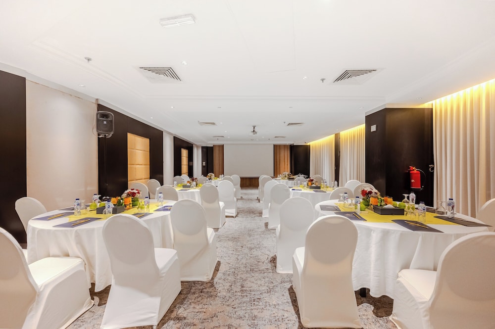 Maysan Al Harithia Hotel 41/50